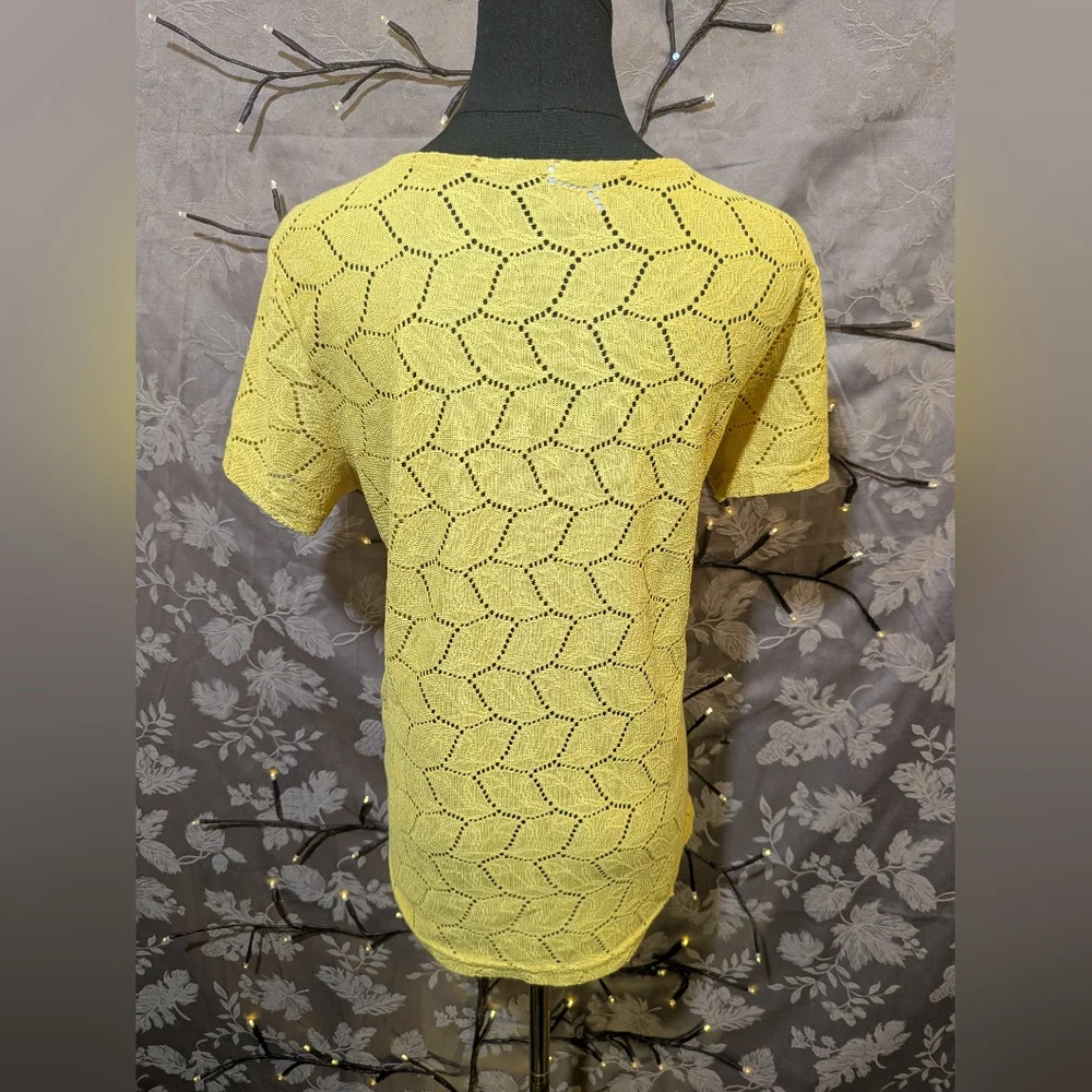 Jacqueline De Young Leaf Pattern T-Shirt, Size L, EUC! - Picture 3 of 4